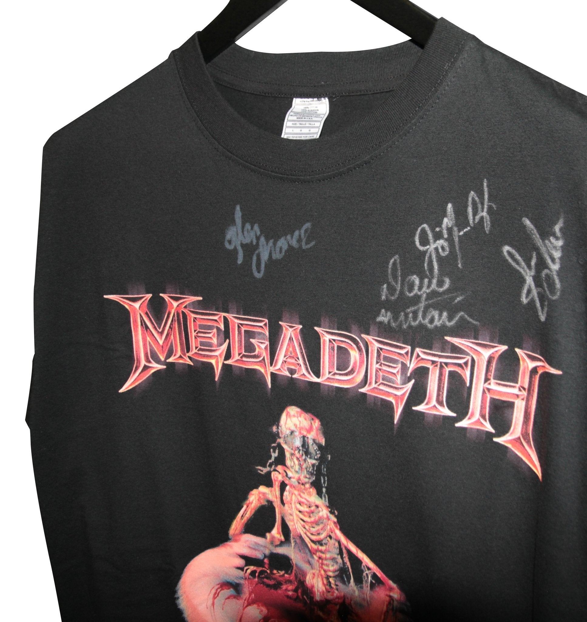 *SIGNED* Megadeth 2001 The World Needs A Hero Tour Shirt - Faded AU
