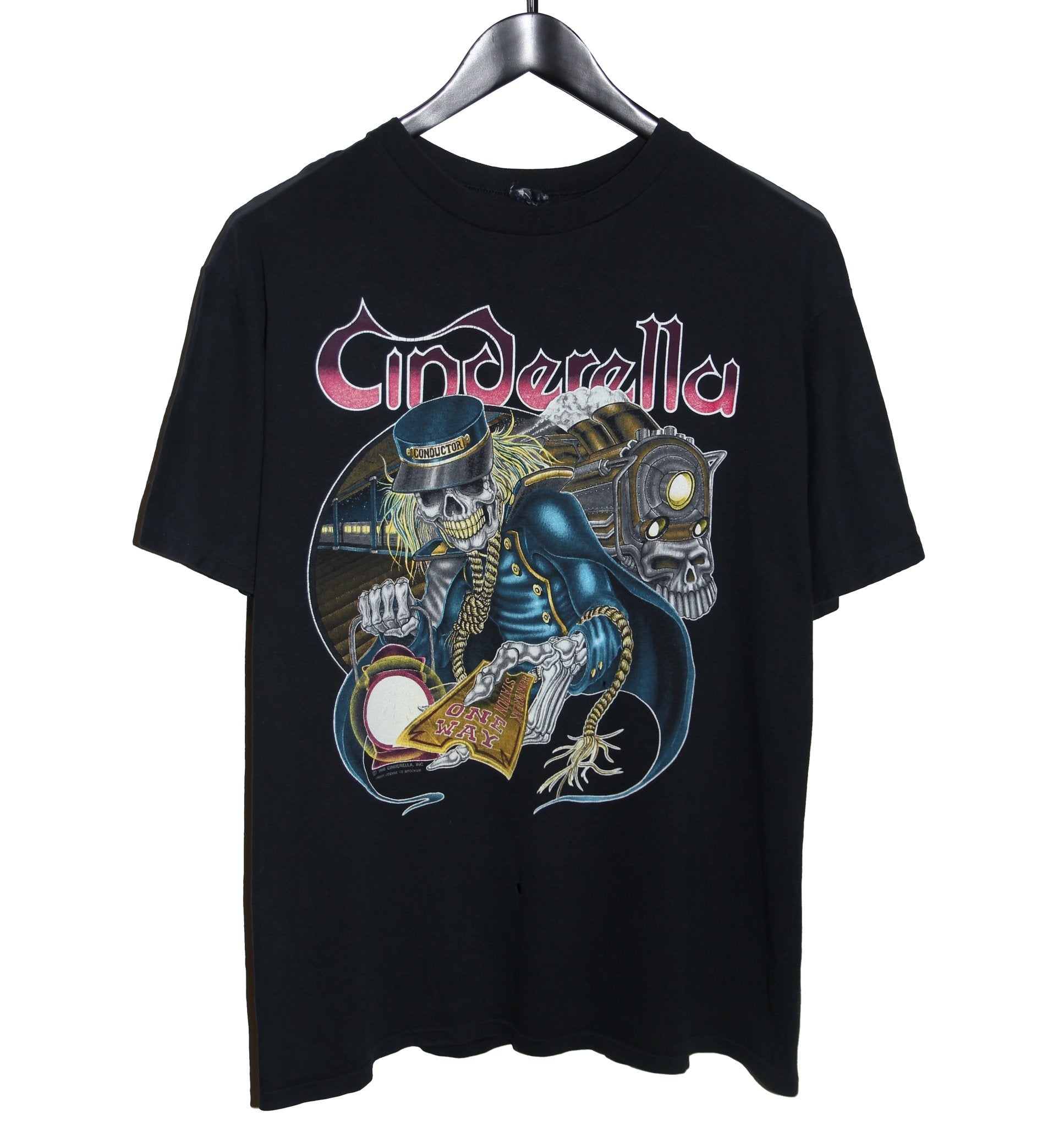 Cinderella 1991 Heartbreak Station Tour Shirt - Faded AU